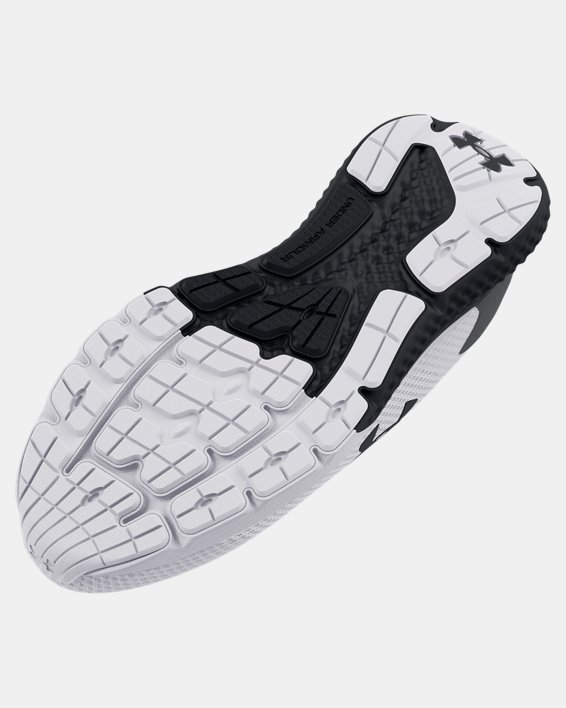 Men's UA Charged Rogue 3 Running Shoes, White, pdpMainDesktop image number 4